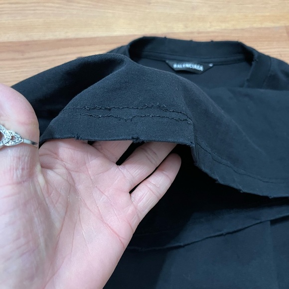 EUC Men’s Medium/Women’ Large Balenciaga Oversized Alien Crewneck Tee In Black - Picture 13 of 13